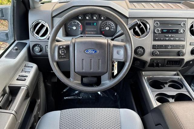 Photo of 2012 Oxford White Ford F-250