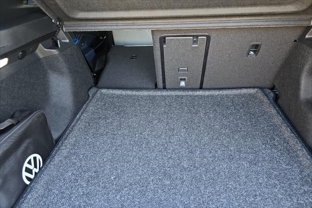 Photo of 2025 Blue Volkswagen ID.4