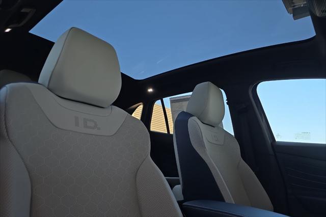 Photo of 2025 Blue Volkswagen ID.4