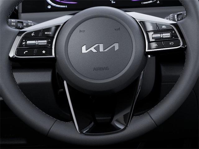 Photo of 2025 Snow White Pearl Kia Seltos