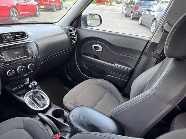 Photo of 2017 Shadow Black Kia Soul