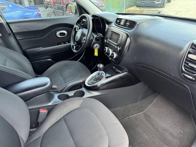 Photo of 2017 Shadow Black Kia Soul