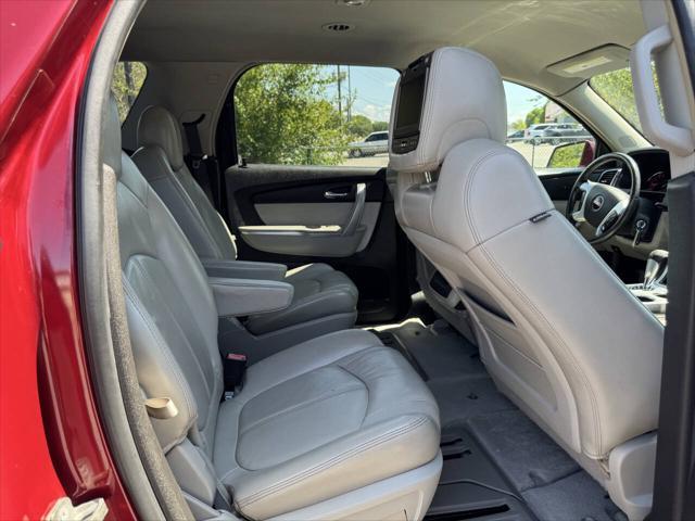 Photo of 2009 Red GMC Acadia