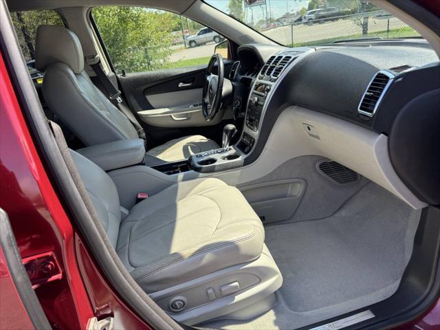 Photo of 2009 Red GMC Acadia