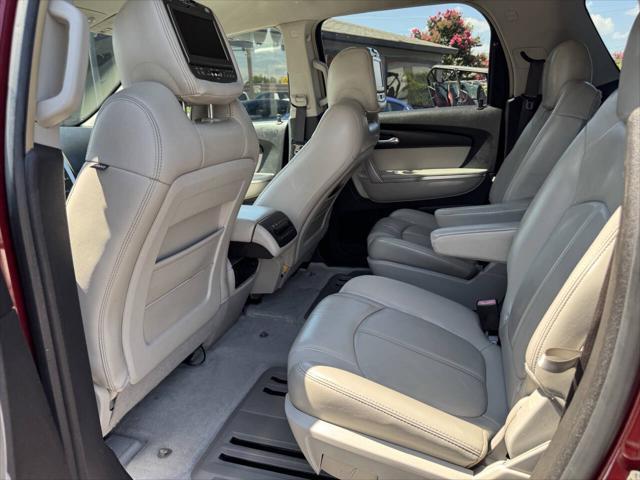 Photo of 2009 Red GMC Acadia