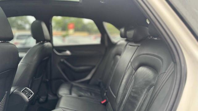 Photo of 2017 White Audi Q3