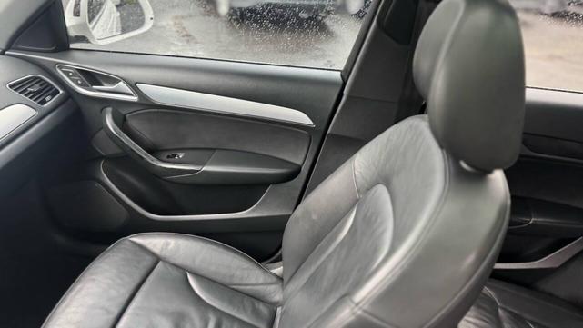 Photo of 2017 White Audi Q3