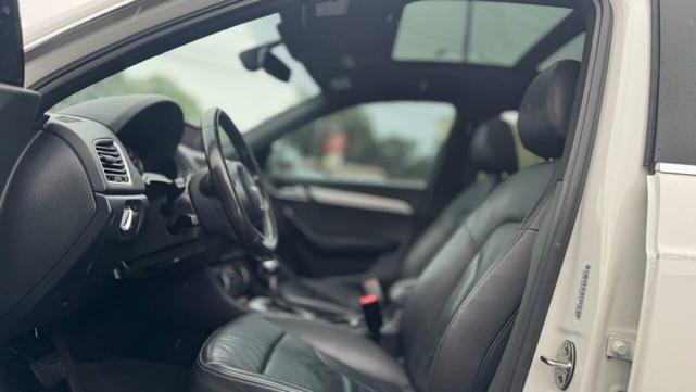 Photo of 2017 White Audi Q3