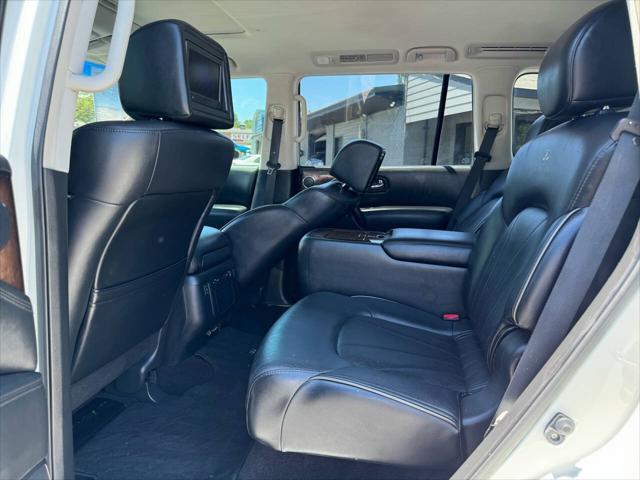 Photo of 2013 Moonlight White INFINITI QX56