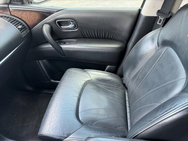 Photo of 2013 Moonlight White INFINITI QX56