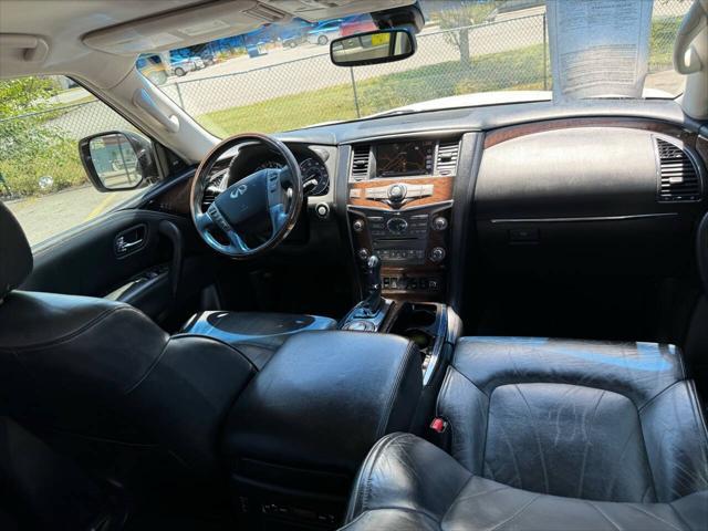 Photo of 2013 Moonlight White INFINITI QX56
