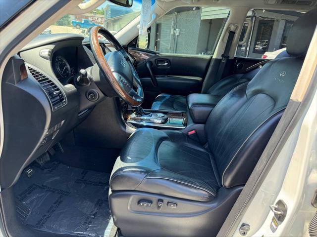 Photo of 2013 Moonlight White INFINITI QX56
