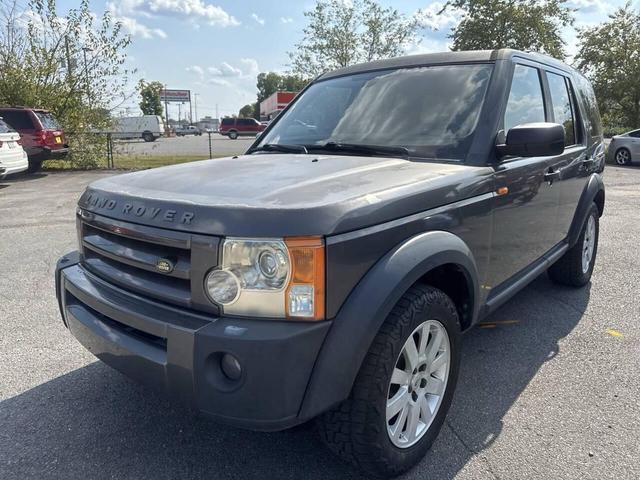 Photo of 2006 Bonatti Gray Land Rover LR3