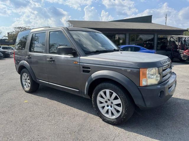 Photo of 2006 Bonatti Gray Land Rover LR3