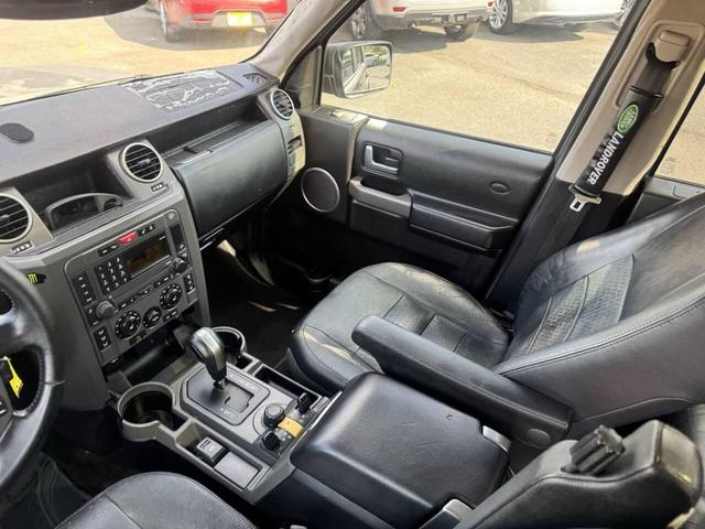 Photo of 2006 Bonatti Gray Land Rover LR3
