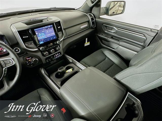 Photo of 2025 Granite Crystal Clearcoat Metallic RAM 1500