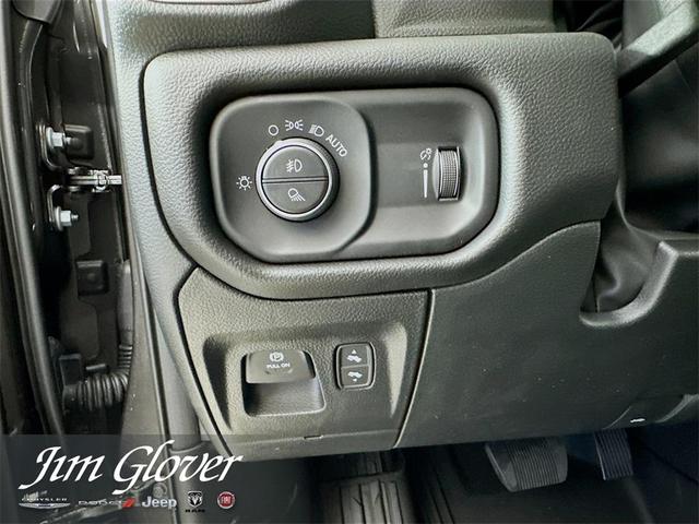 Photo of 2025 Granite Crystal Clearcoat Metallic RAM 1500