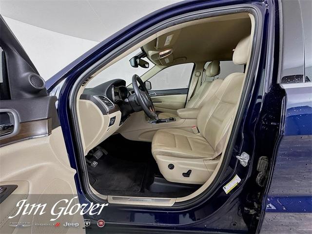 Photo of 2018 True Blue Pearlcoat Jeep Grand Cherokee