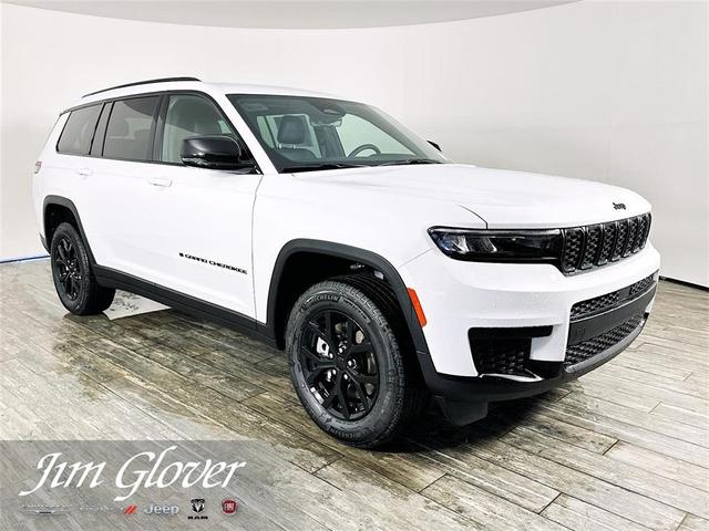 Photo of 2025 Bright White Clearcoat Jeep Grand Cherokee L