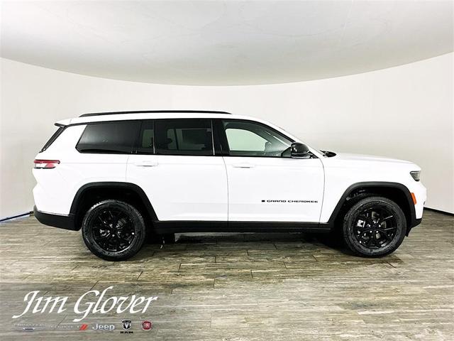 Photo of 2025 Bright White Clearcoat Jeep Grand Cherokee L