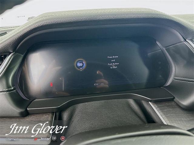 Photo of 2022 Metallic Jeep Grand Cherokee L