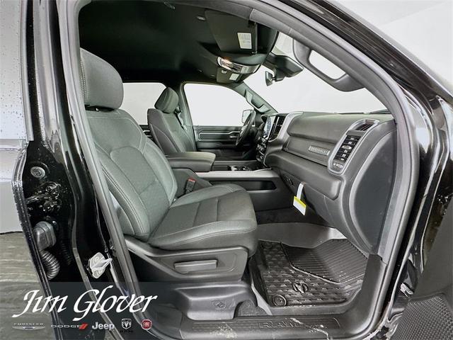 Photo of 2025 Diamond Black RAM 1500