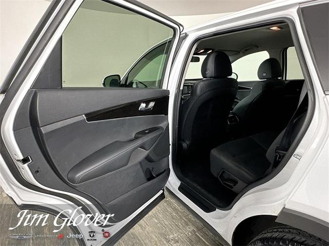 Photo of 2020 Snow White Pearl Kia Sorento