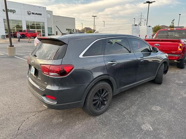 Photo of 2020 Gravity Gray Kia Sorento