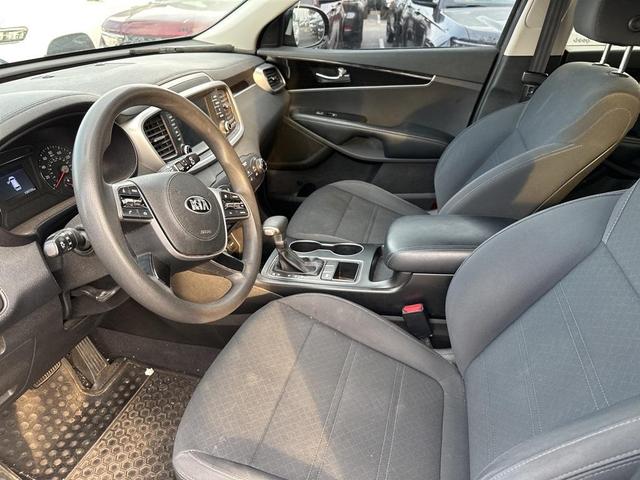 Photo of 2020 Gravity Gray Kia Sorento