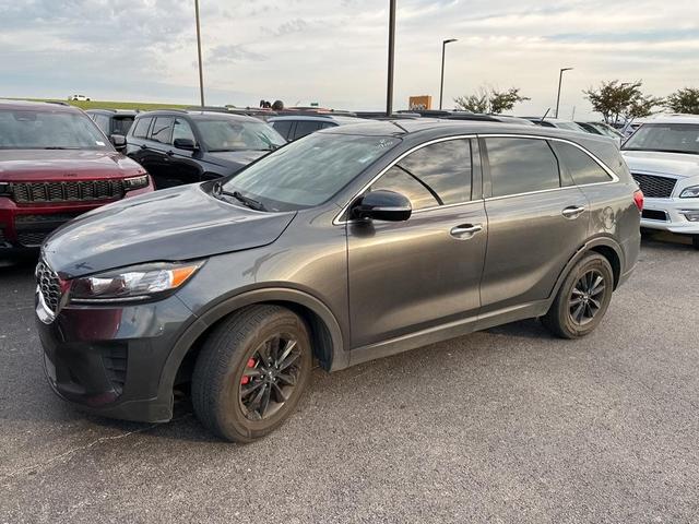 Photo of 2020 Gravity Gray Kia Sorento