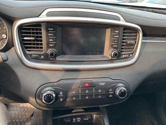 Photo of 2020 Gravity Gray Kia Sorento