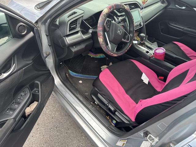 Photo of 2018 Lunar Silver Metallic Honda Civic
