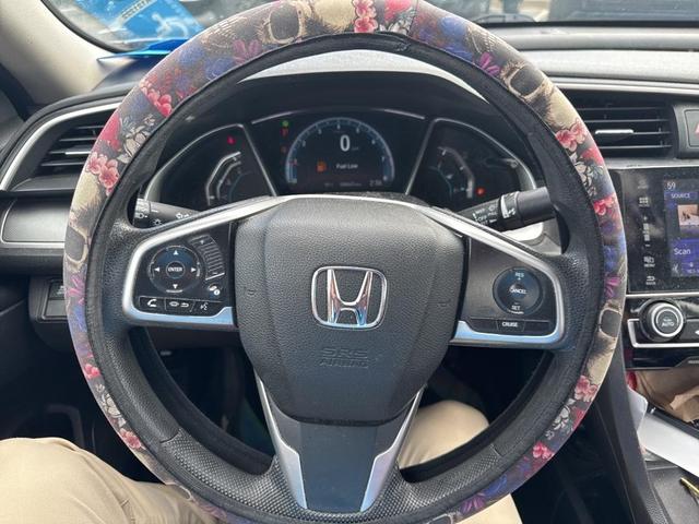 Photo of 2018 Lunar Silver Metallic Honda Civic