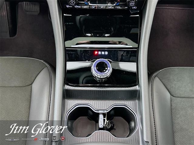 Photo of 2025 Diamond Black Jeep Grand Cherokee L
