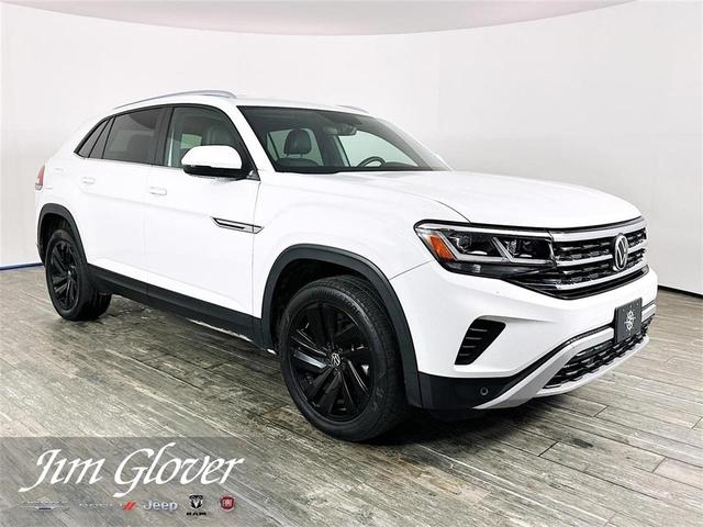 Photo of 2022 Pure White Volkswagen Atlas Cross Sport