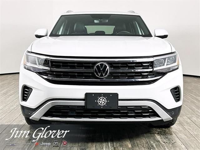 Photo of 2022 Pure White Volkswagen Atlas Cross Sport