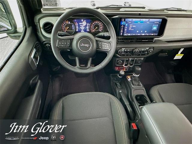 Photo of 2025 Black Clearcoat Jeep Gladiator