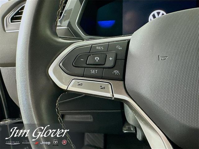 Photo of 2022 Deep Black Pearl Effect Volkswagen Tiguan