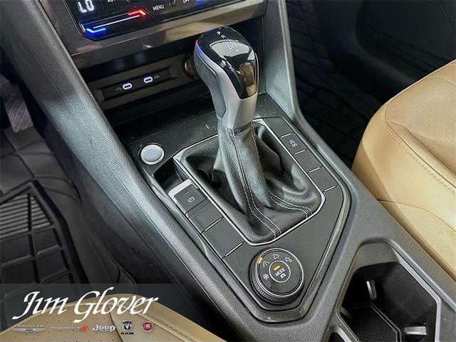 Photo of 2022 Deep Black Pearl Effect Volkswagen Tiguan