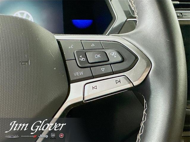 Photo of 2022 Deep Black Pearl Effect Volkswagen Tiguan