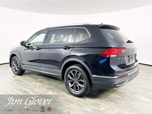 Photo of 2022 Deep Black Pearl Effect Volkswagen Tiguan