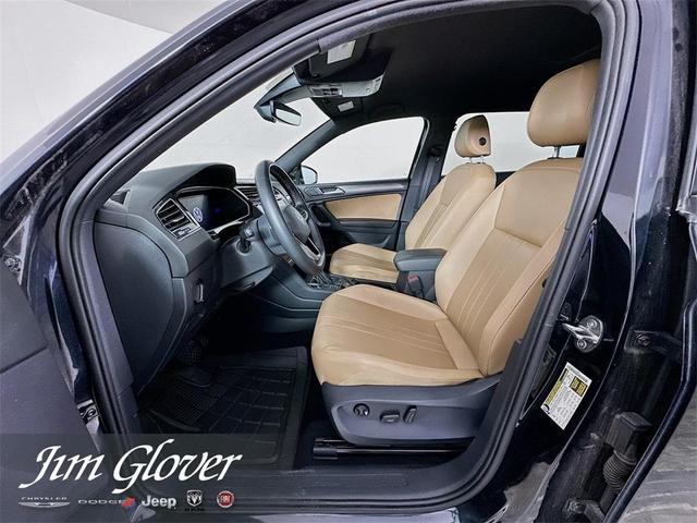 Photo of 2022 Deep Black Pearl Effect Volkswagen Tiguan