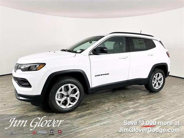 Photo of 2025 Bright White Clearcoat Jeep Compass