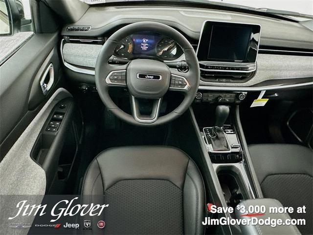 Photo of 2025 Bright White Clearcoat Jeep Compass