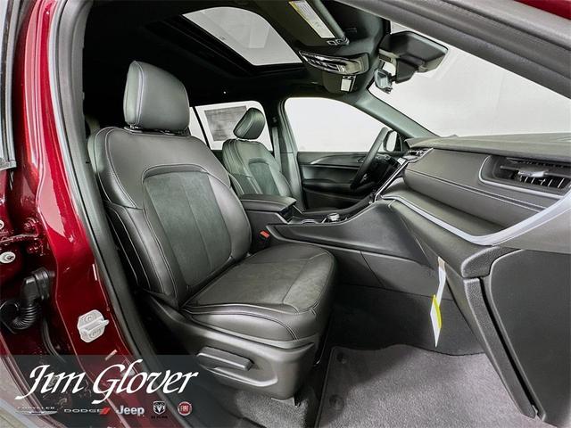 Photo of 2025 Velvet Red Pearlcoat Jeep Grand Cherokee L