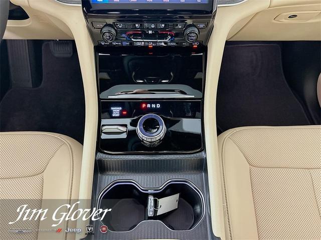 Photo of 2025 Bright White Clearcoat Jeep Grand Cherokee L