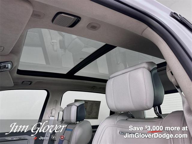 Photo of 2025 Ivory White RAM 1500