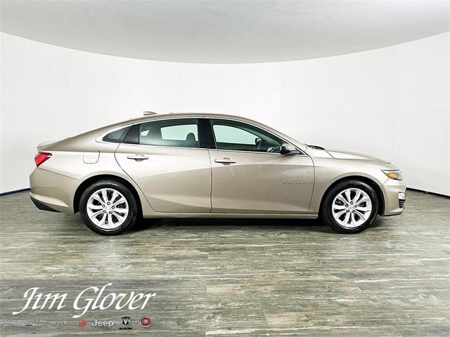 Photo of 2022 Mineral Gray Metallic Chevrolet Malibu
