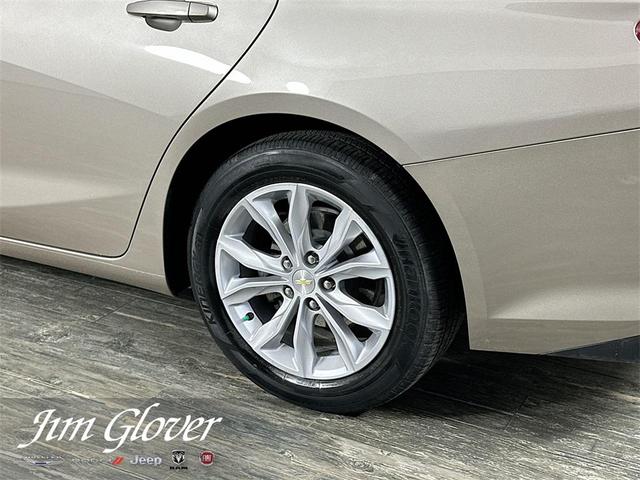 Photo of 2022 Mineral Gray Metallic Chevrolet Malibu