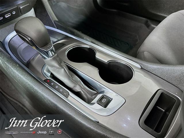 Photo of 2022 Mineral Gray Metallic Chevrolet Malibu
